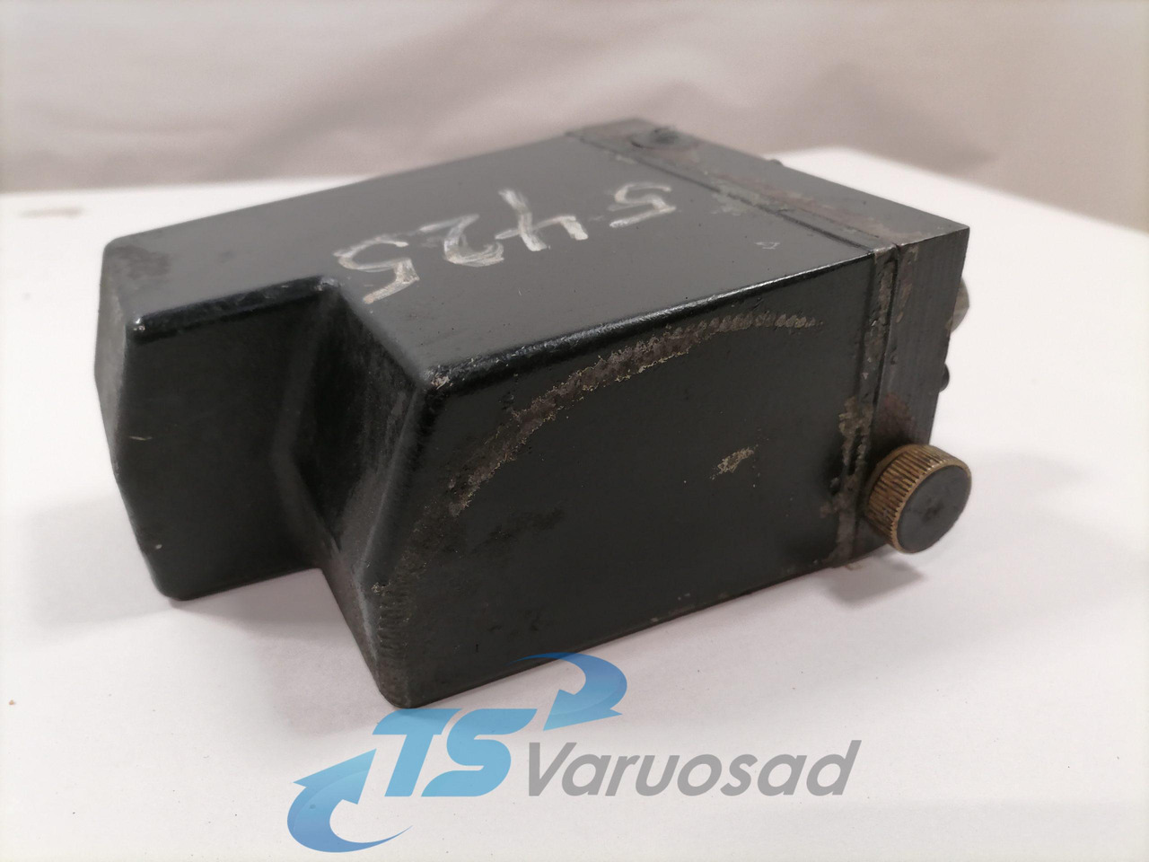 Volvo Cab tilting pump 3198846 - Suspensión de cabina para Camión: foto 3 Volvo Cab tilting pump 3198846 - Suspensión de cabina para Camión: foto 3