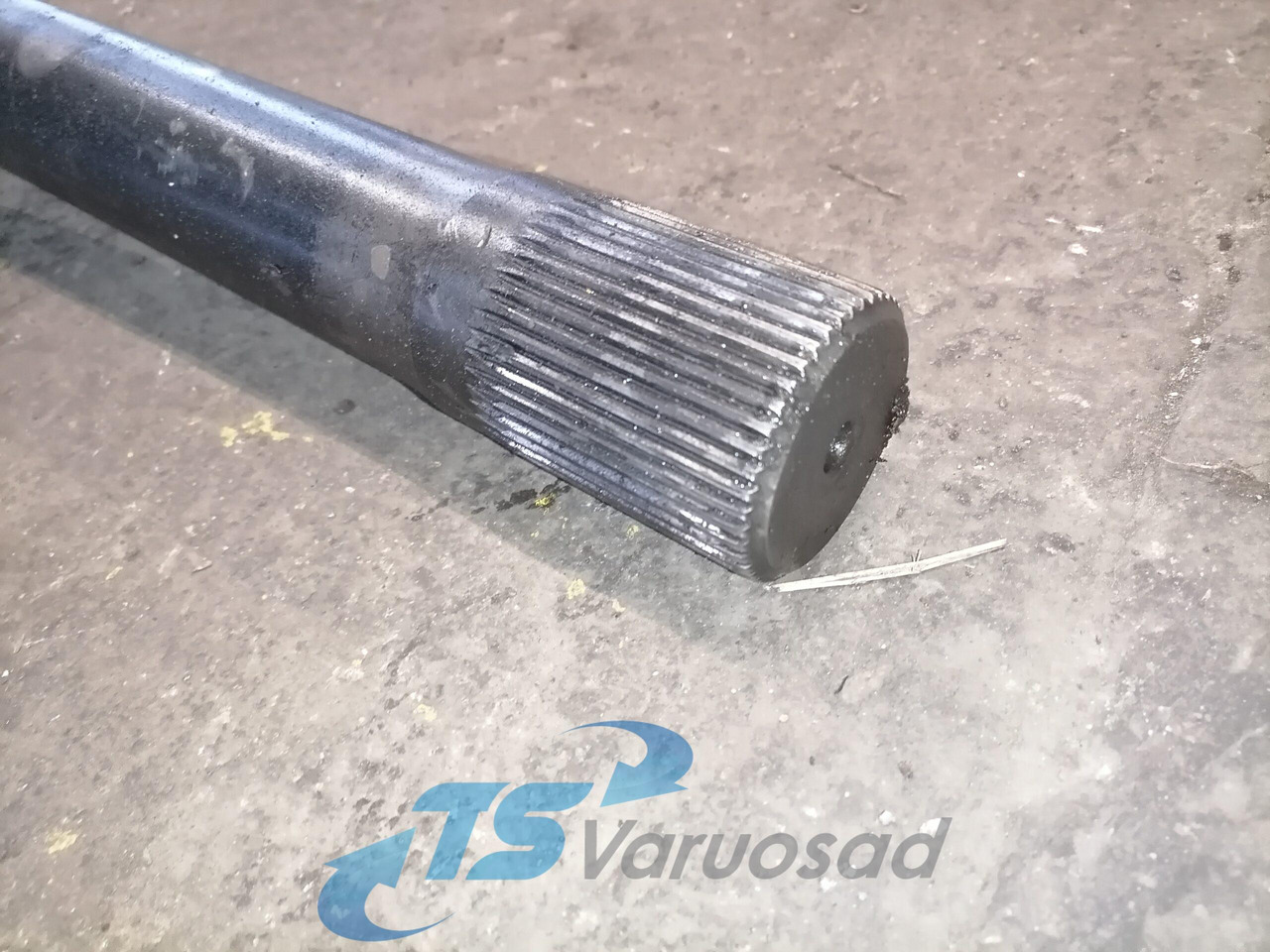 Volvo Drive shaft 20836838 - Palier para Camión: foto 2 Volvo Drive shaft 20836838 - Palier para Camión: foto 2