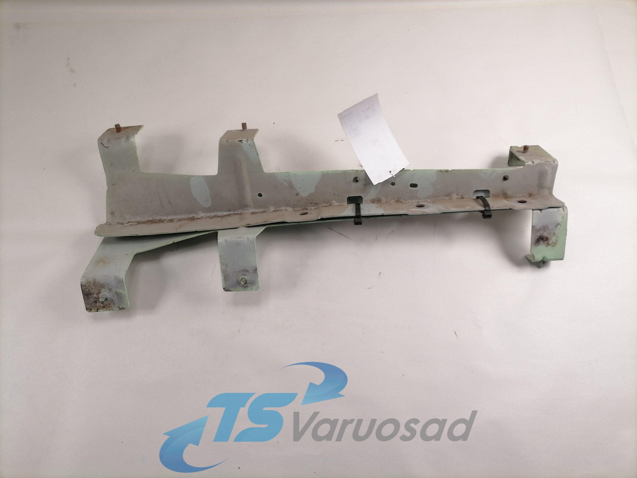 Volvo Kabiini nurgapleki kandur 20731735 - Pieza universal para Camión: foto 1 Volvo Kabiini nurgapleki kandur 20731735 - Pieza universal para Camión: foto 1