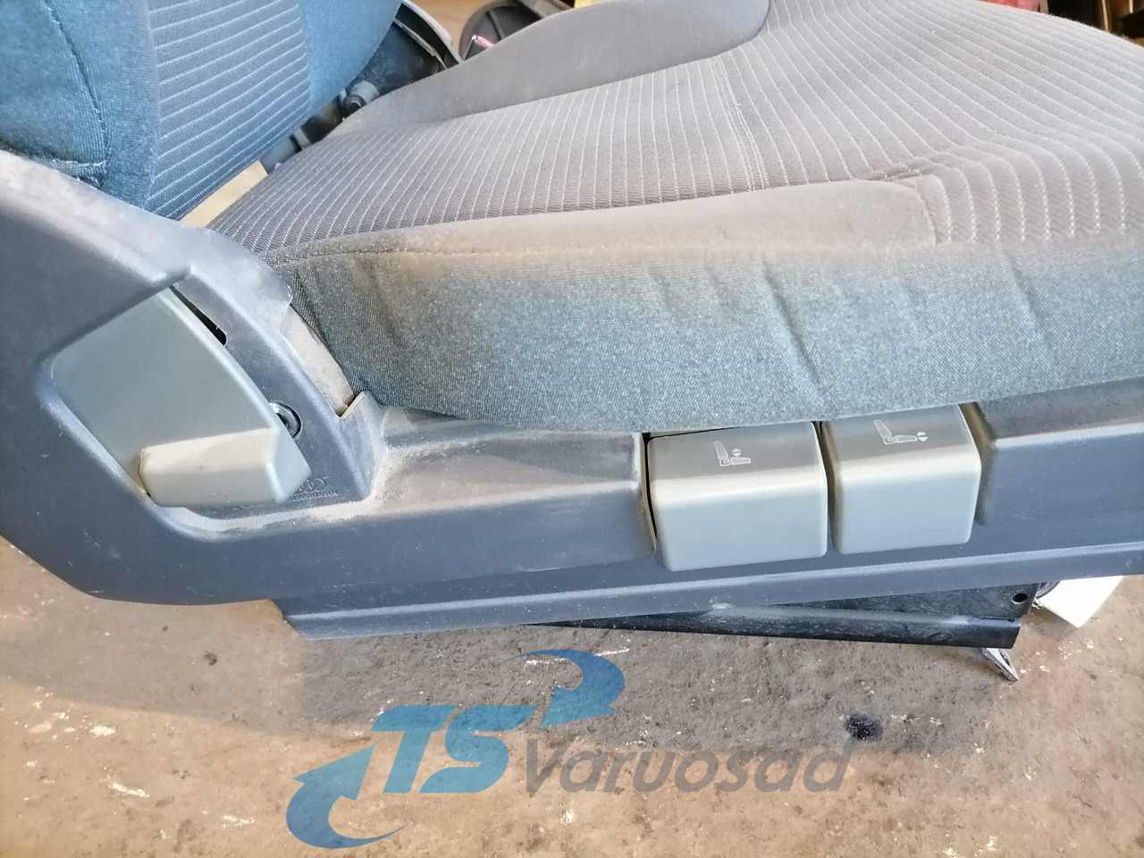 Volvo Passenger seat 20862627 - Asiento para Camión: foto 3 Volvo Passenger seat 20862627 - Asiento para Camión: foto 3