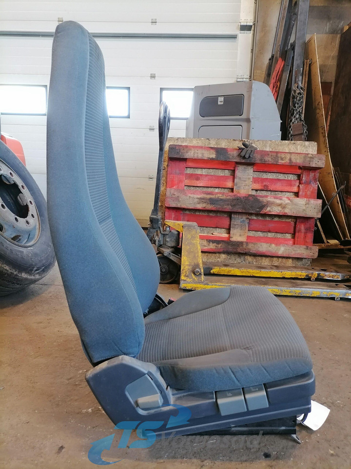 Volvo Passenger seat 20862627 - Asiento para Camión: foto 4 Volvo Passenger seat 20862627 - Asiento para Camión: foto 4