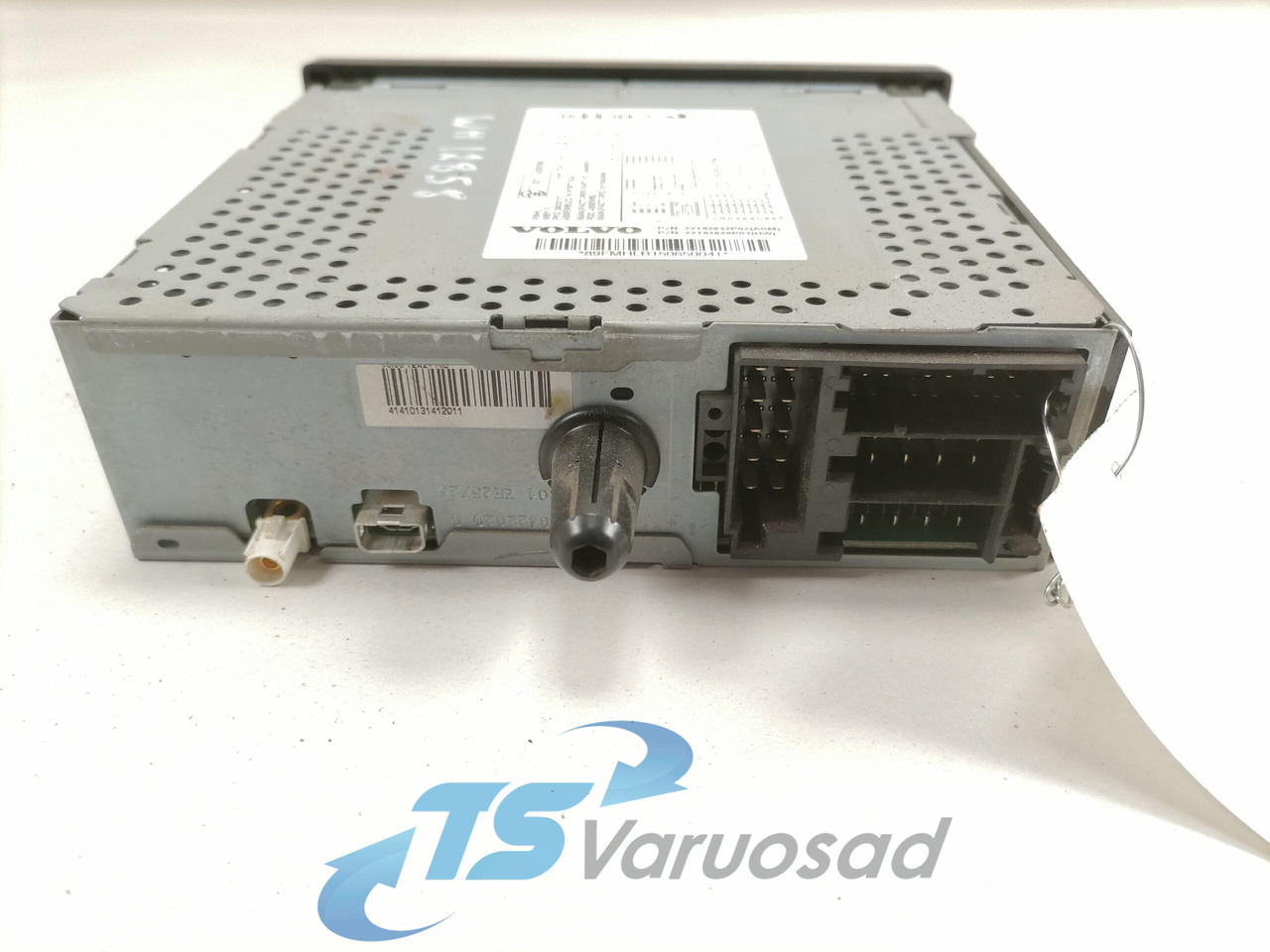 Volvo Raadio 22192832 - Sistema eléctrico para Camión: foto 2 Volvo Raadio 22192832 - Sistema eléctrico para Camión: foto 2
