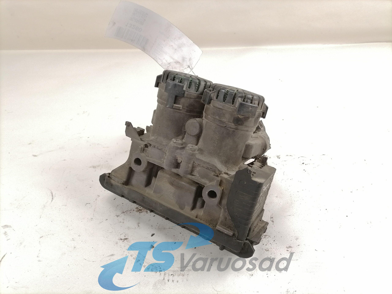 Volvo Rear axel brake pressure control valve 22225552 - Válvula de freno para Camión: foto 2 Volvo Rear axel brake pressure control valve 22225552 - Válvula de freno para Camión: foto 2