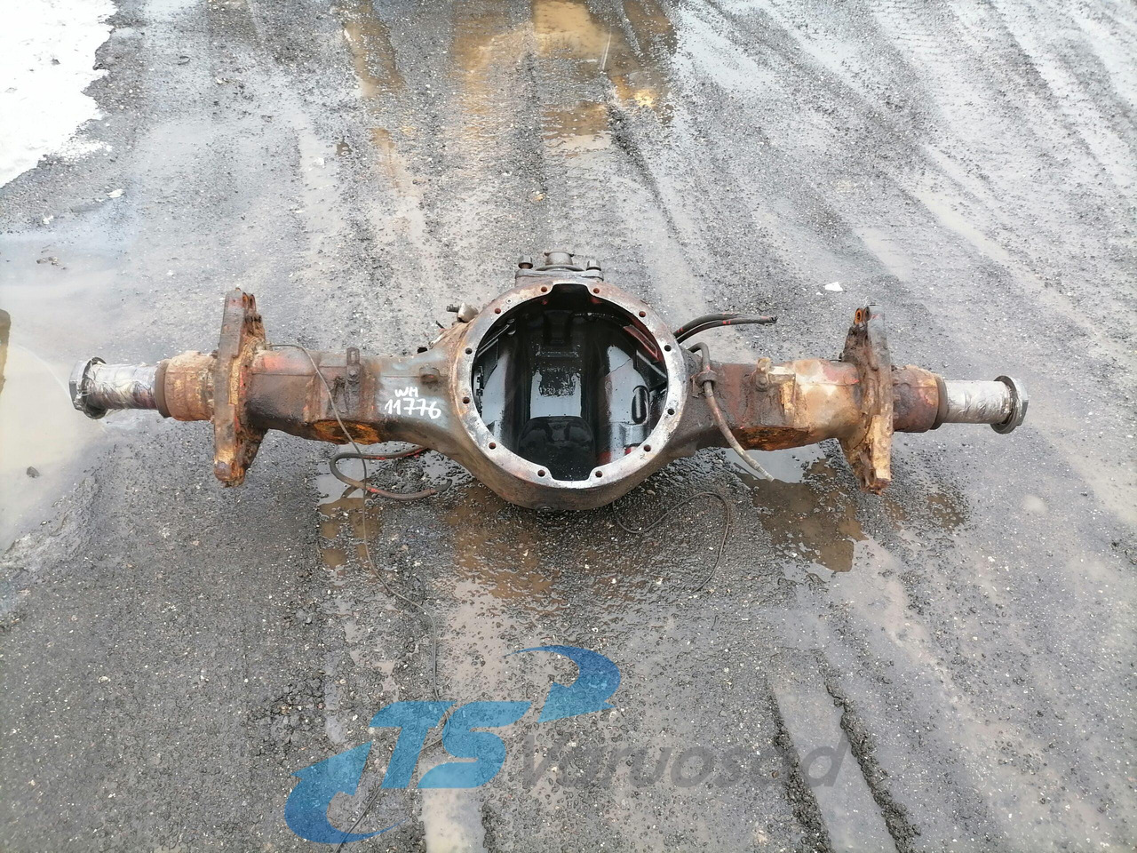 Volvo Rear axel housing 3192132 - Eje y piezas para Camión: foto 1 Volvo Rear axel housing 3192132 - Eje y piezas para Camión: foto 1