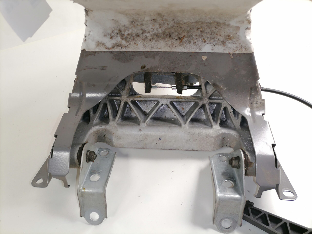 Volvo Roolisammas 82630801 - Columna de dirección para Camión: foto 3 Volvo Roolisammas 82630801 - Columna de dirección para Camión: foto 3