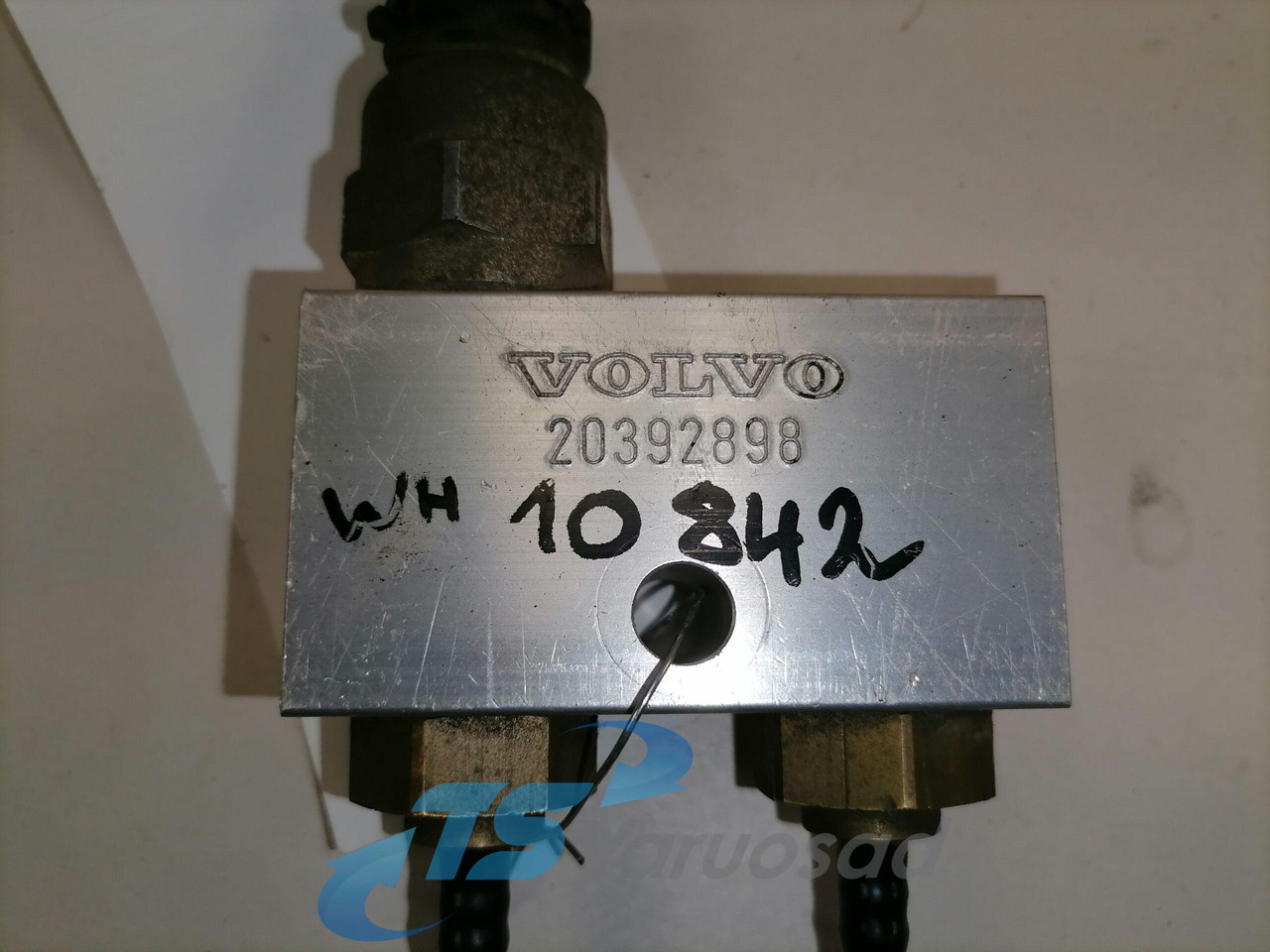 Volvo Sensor, air pressure 20424060 - Sensor para Camión: foto 3 Volvo Sensor, air pressure 20424060 - Sensor para Camión: foto 3