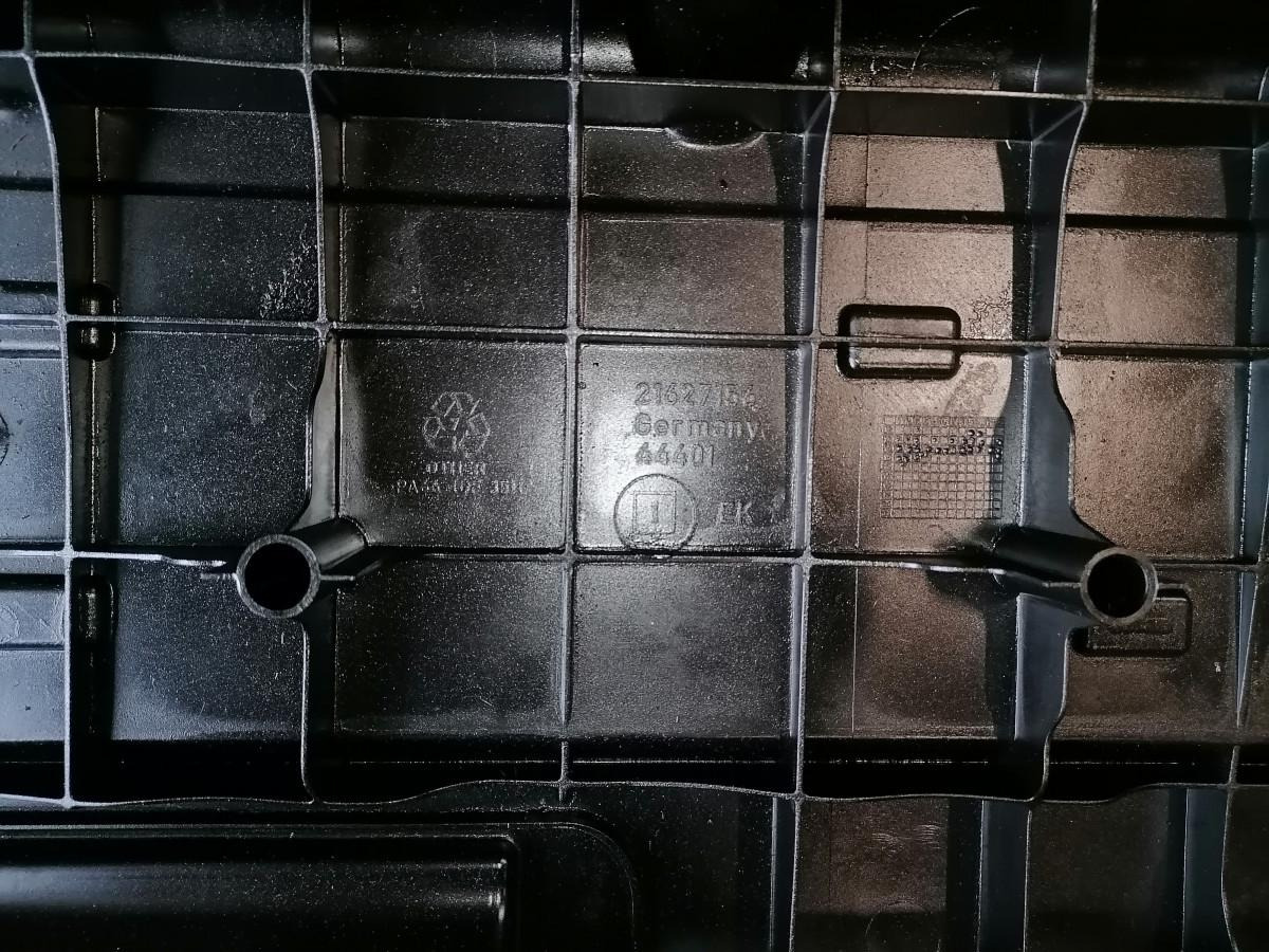 Volvo Valve cover 21627156 - Cabezal de bloque para Camión: foto 4 Volvo Valve cover 21627156 - Cabezal de bloque para Camión: foto 4