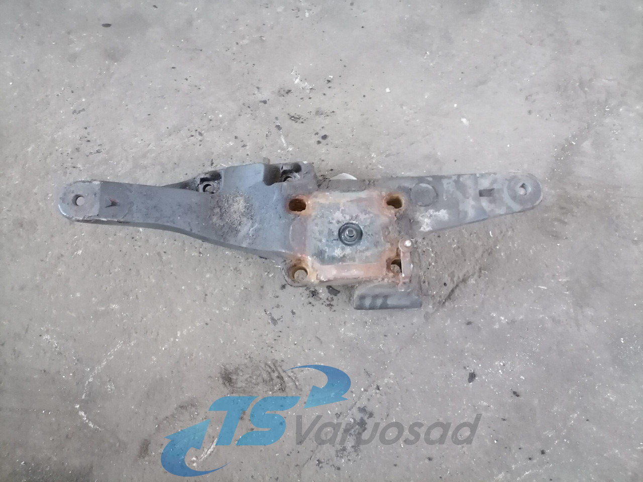 Volvo Volvo drive axle / axle mounting / airbag carrier 20428753 - Eje y piezas para Camión: foto 1 Volvo Volvo drive axle / axle mounting / airbag carrier 20428753 - Eje y piezas para Camión: foto 1