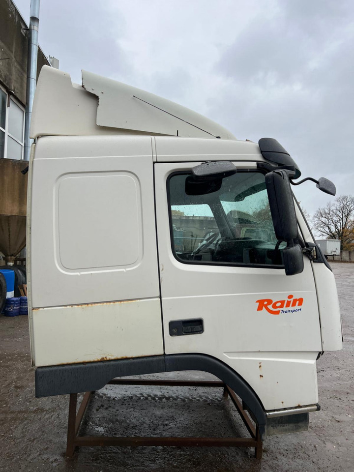 Volvo Volvo kabiin 85103669 - Cabina e interior para Camión: foto 4 Volvo Volvo kabiin 85103669 - Cabina e interior para Camión: foto 4