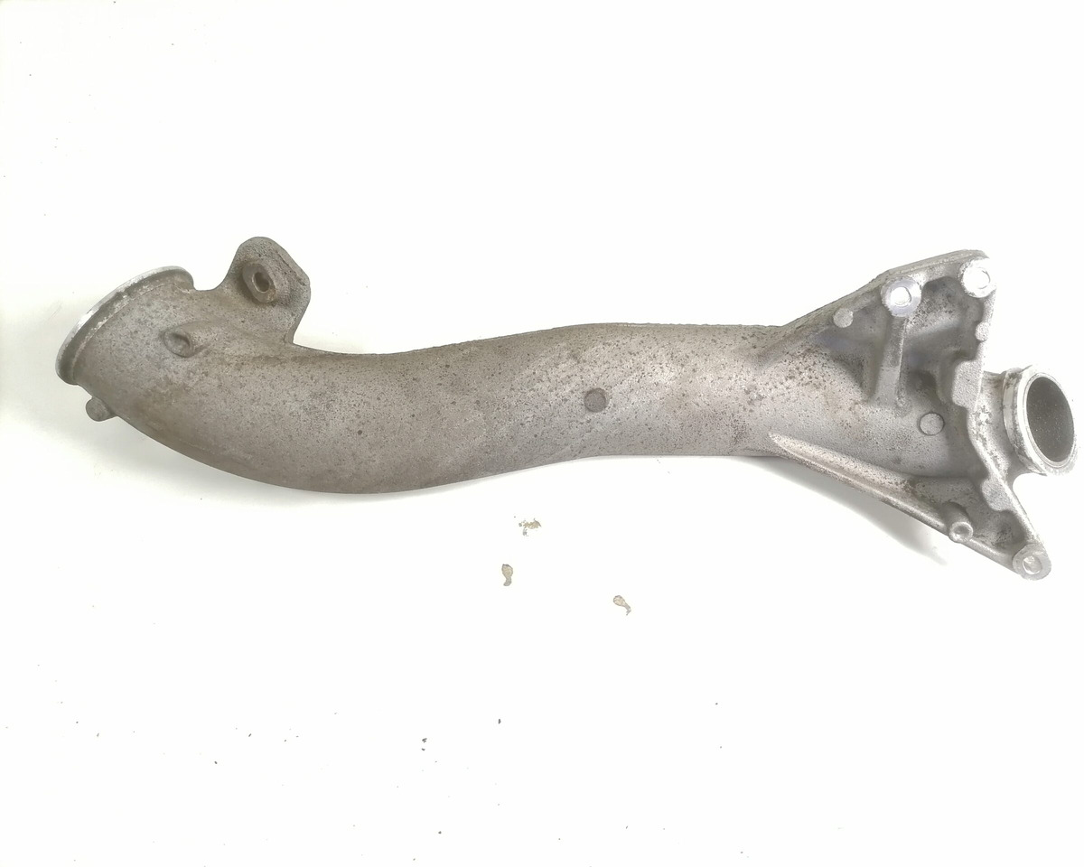 Volvo intercooler pipe 21808309 - Intercooler para Camión: foto 2 Volvo intercooler pipe 21808309 - Intercooler para Camión: foto 2