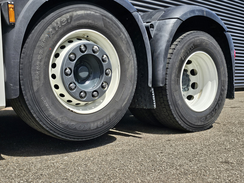 Cabeza tractora DAF XF 480 6x2-4 / HYDRAULIC / ADR: foto 17