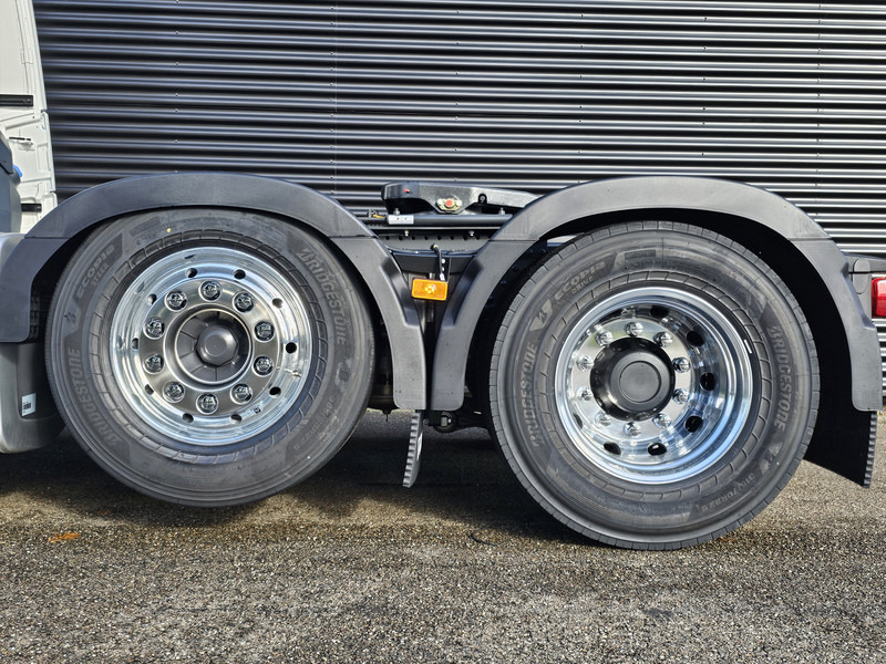 Volvo FH 780 AERO / 6x2/4 / RETARDER / GLOBE XL - Cabeza tractora: foto 4 Volvo FH 780 AERO / 6x2/4 / RETARDER / GLOBE XL - Cabeza tractora: foto 4