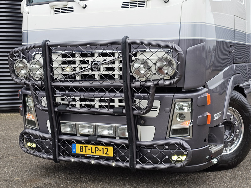 Volvo FH400 4X2 / SHOWTRUCK / SPECIAL / EXHAUST VALVE - Cabeza tractora: foto 4 Volvo FH400 4X2 / SHOWTRUCK / SPECIAL / EXHAUST VALVE - Cabeza tractora: foto 4