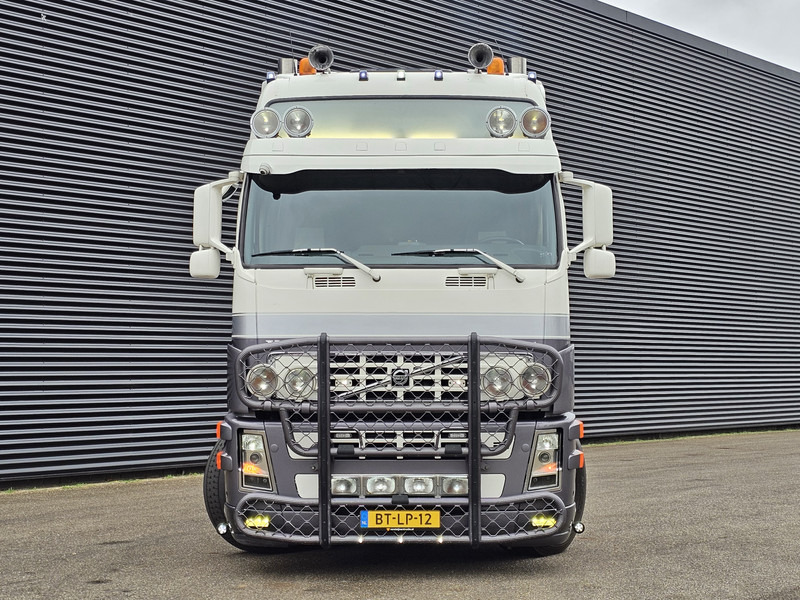 Volvo FH400 / SHOWTRUCK / SPECIAL / EXHAUST VALVE / 4X2 - Cabeza tractora: foto 3 Volvo FH400 / SHOWTRUCK / SPECIAL / EXHAUST VALVE / 4X2 - Cabeza tractora: foto 3