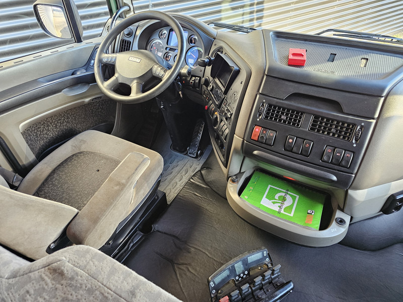 Camión grúa DAF XF 105.460 6X2 / HIAB 37 t/m CRANE / KRAN: foto 15