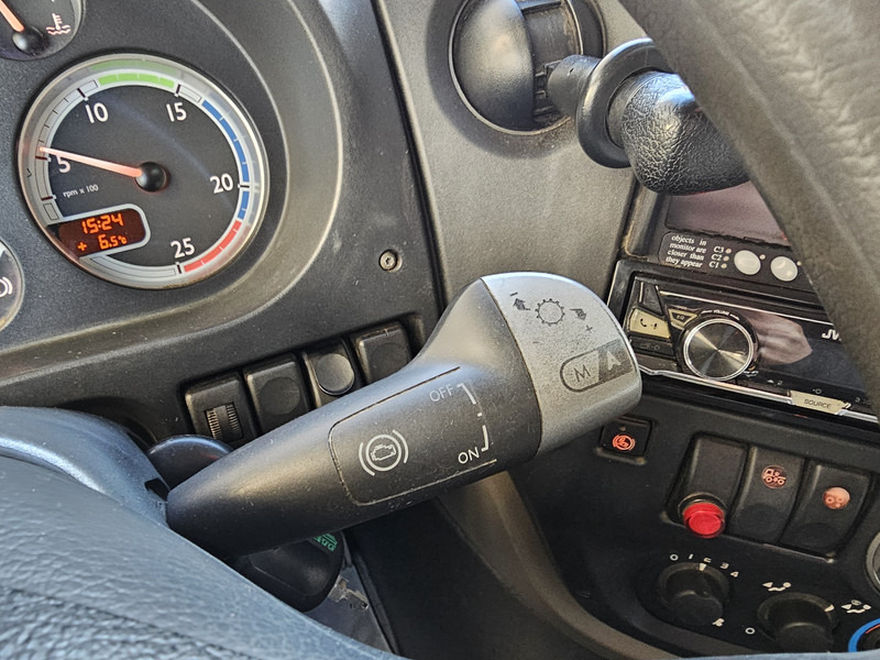 Camión grúa DAF XF 105.460 6X2 / HIAB 37 t/m CRANE / KRAN: foto 13