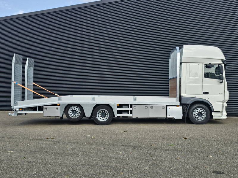 DAF XF 450 / OPRIJ - MACHINE TRANSPORT / 6x2 / EURO 6 - Grua de remolque autos: foto 2 DAF XF 450 / OPRIJ - MACHINE TRANSPORT / 6x2 / EURO 6 - Grua de remolque autos: foto 2