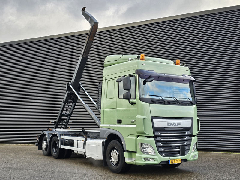 DAF XF 460 6x2 SPACECAB / HOOKLIFT / ABROLKIPPER - Camión multibasculante: foto 4 DAF XF 460 6x2 SPACECAB / HOOKLIFT / ABROLKIPPER - Camión multibasculante: foto 4
