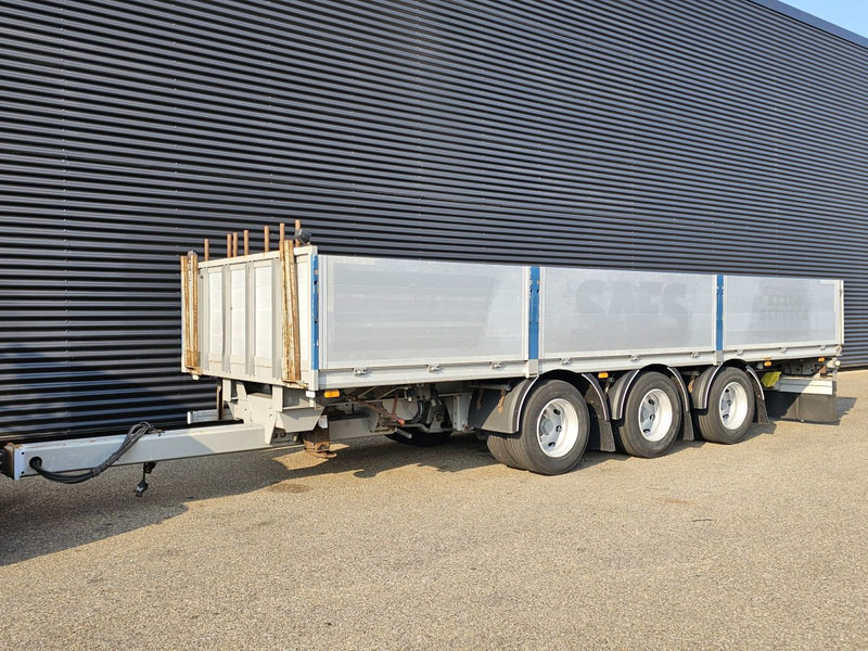Fynkar K324T / 3 AXLE / TWIST-LOCKS / 2 X LIFT AXLE - Remolque plataforma/ Caja abierta: foto 1 Fynkar K324T / 3 AXLE / TWIST-LOCKS / 2 X LIFT AXLE - Remolque plataforma/ Caja abierta: foto 1