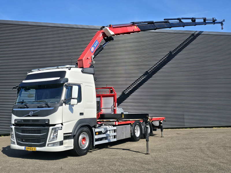 Volvo FM500 / 6x2 / HMF 32TM / KRAN / CRANE - Camión caja abierta, Camión grúa: foto 1 Volvo FM500 / 6x2 / HMF 32TM / KRAN / CRANE - Camión caja abierta, Camión grúa: foto 1
