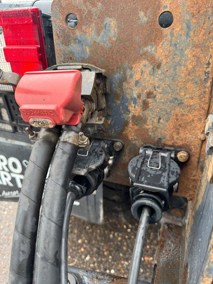 Hüffermann 2 Achs Abrollanhänger mit Schlitten - Remolque multilift/ Portacontenedores de cadenas: foto 3 Hüffermann 2 Achs Abrollanhänger mit Schlitten - Remolque multilift/ Portacontenedores de cadenas: foto 3