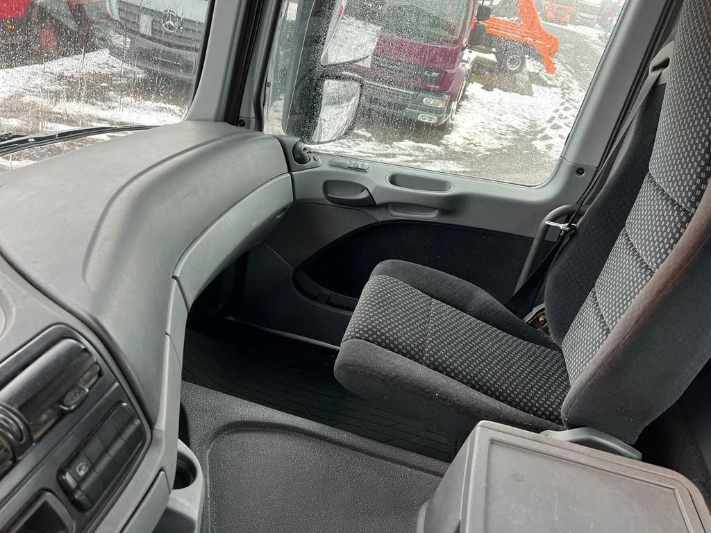 Mercedes-Benz 2541 6X2 VDL Abroller mit Hydr. Verriegelung - Camión multibasculante: foto 5 Mercedes-Benz 2541 6X2 VDL Abroller mit Hydr. Verriegelung - Camión multibasculante: foto 5