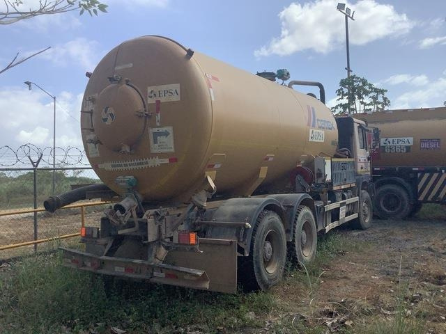 MAN 33.364 - Camión cisterna: foto 3 MAN 33.364 - Camión cisterna: foto 3