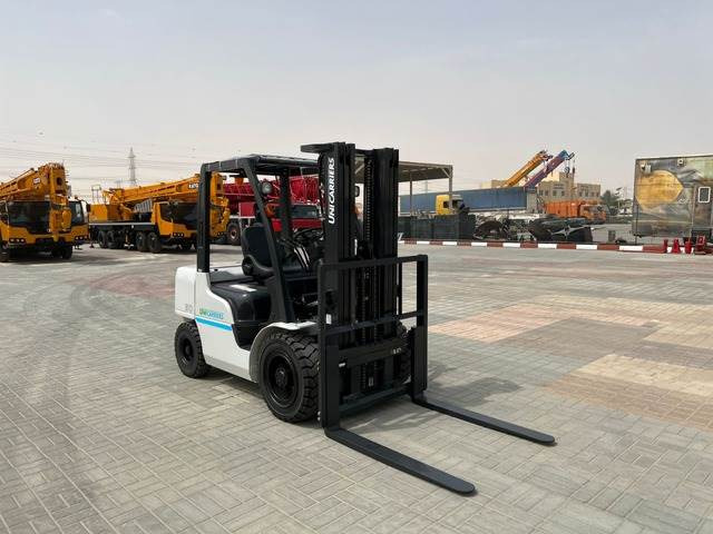 UniCarriers YG1F2A30U - Carretilla elevadora diésel: foto 4 UniCarriers YG1F2A30U - Carretilla elevadora diésel: foto 4