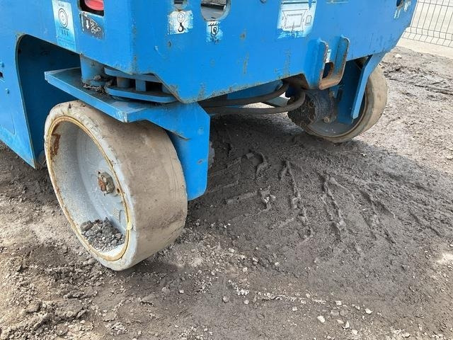 Plataforma de tijeras Genie GS3246: foto 11