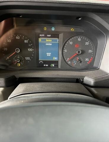 MAN TGM18.250 - Camión cisterna: foto 5 MAN TGM18.250 - Camión cisterna: foto 5