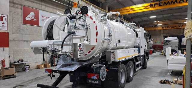 MAN TGS 33.400 Jetter - Limpieza de alcantarillado: foto 5 MAN TGS 33.400 Jetter - Limpieza de alcantarillado: foto 5