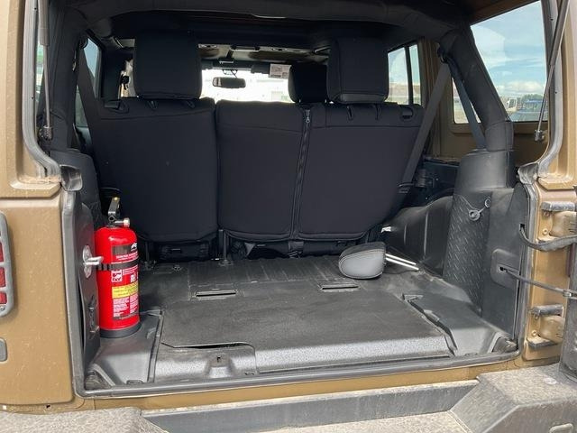 Coche Jeep Wrangler JK Command: foto 20 Coche Jeep Wrangler JK Command: foto 20