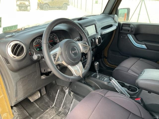 Coche Jeep Wrangler JK Command: foto 18 Coche Jeep Wrangler JK Command: foto 18