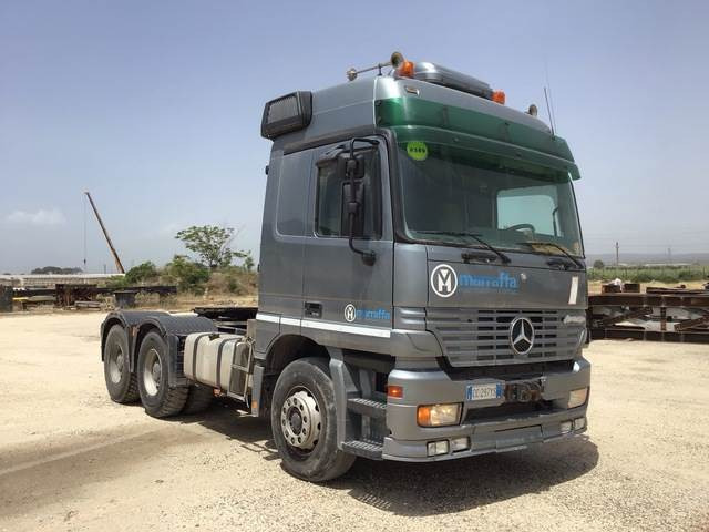Mercedes-Benz Actros 3353S - Cabeza tractora: foto 4 Mercedes-Benz Actros 3353S - Cabeza tractora: foto 4