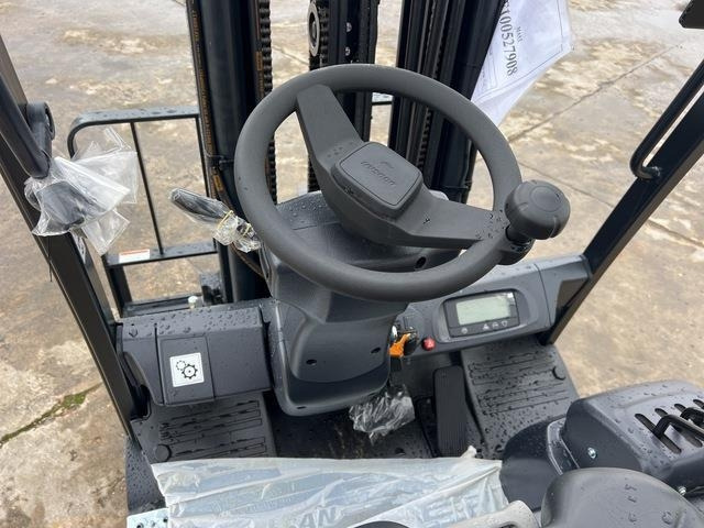 Carretilla elevadora eléctrica Doosan B15T-7 PLUS: foto 8