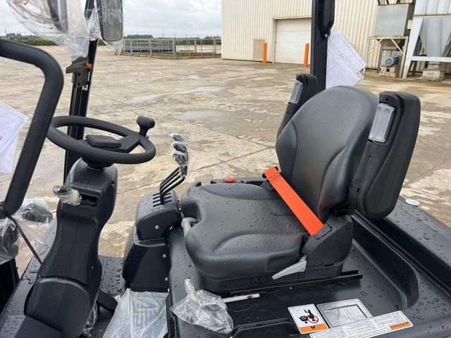 Carretilla elevadora eléctrica Doosan B15T-7 PLUS: foto 7