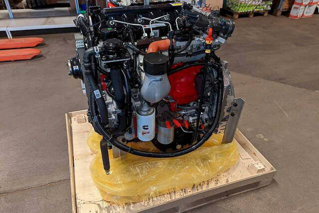 Cummins QSF3.8 97kW - Motor para Maquinaria de construcción: foto 3 Cummins QSF3.8 97kW - Motor para Maquinaria de construcción: foto 3