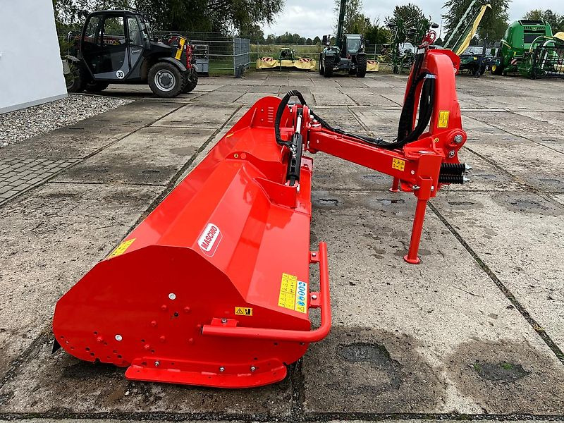 Maschio Giraffa XXL 260 NEU - Desbrozadora lateral: foto 3 Maschio Giraffa XXL 260 NEU - Desbrozadora lateral: foto 3