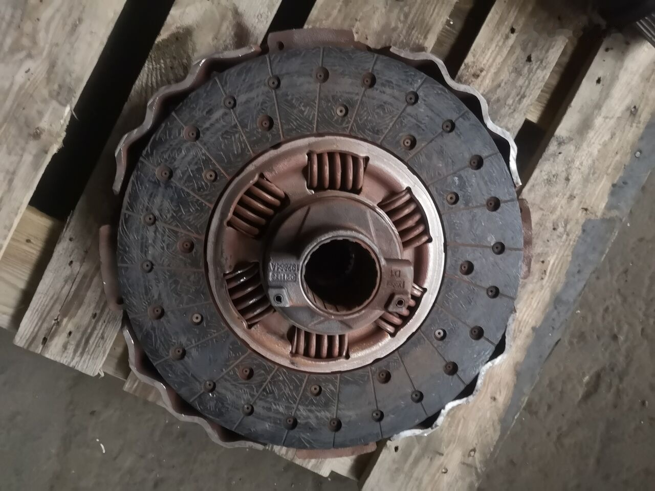 MAN - Embrague y piezas para Camión: foto 2 MAN - Embrague y piezas para Camión: foto 2