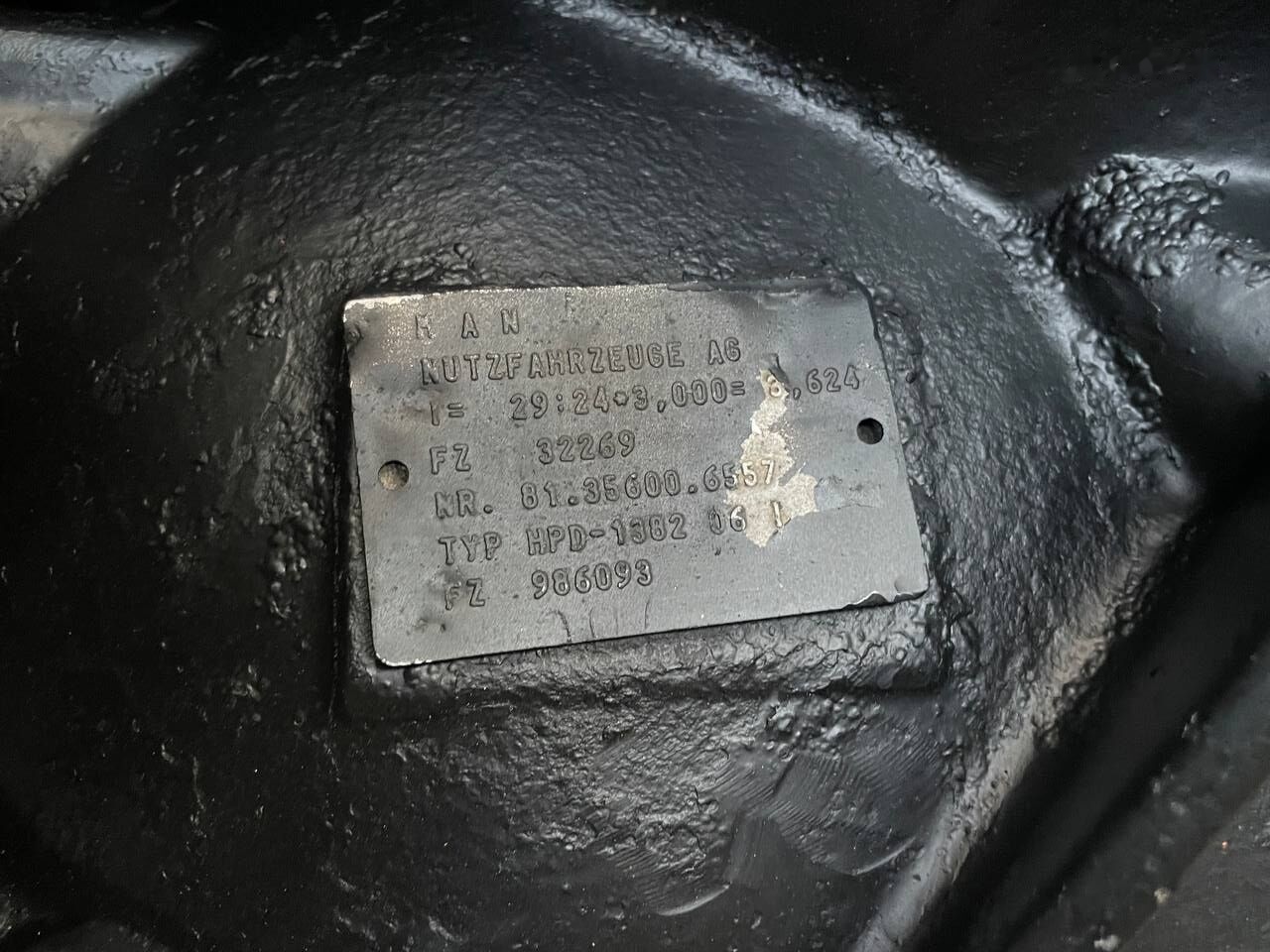 MAN HD 7, 13 Tonnen HPD 1382 - Diferencial para Camión: foto 2 MAN HD 7, 13 Tonnen HPD 1382 - Diferencial para Camión: foto 2