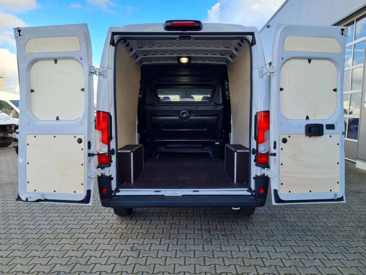 Fiat Ducato 35 Kasten Doka 6-Sitze L3H2 AG KLIMA Navi - Furgón, Furgoneta combi: foto 5 Fiat Ducato 35 Kasten Doka 6-Sitze L3H2 AG KLIMA Navi - Furgón, Furgoneta combi: foto 5