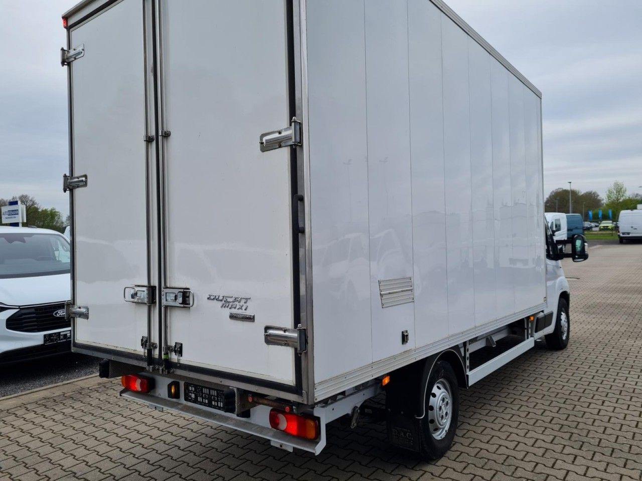 Fiat Ducato 35 Koffer 150 maxi Multijet Klima - Furgoneta caja cerrada: foto 4 Fiat Ducato 35 Koffer 150 maxi Multijet Klima - Furgoneta caja cerrada: foto 4
