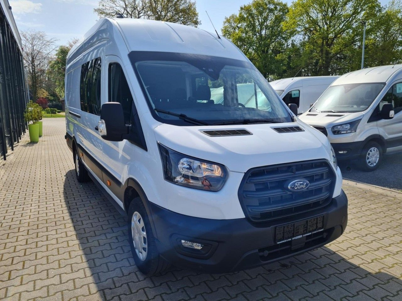 Ford Transit 350 Kasten L4H3 Doka Trend Mixto RWD - Furgón, Furgoneta combi: foto 2 Ford Transit 350 Kasten L4H3 Doka Trend Mixto RWD - Furgón, Furgoneta combi: foto 2