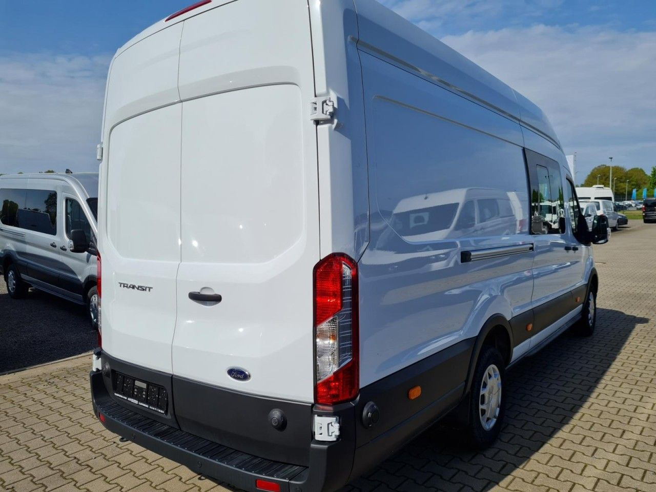 Ford Transit 350 Kasten L4H3 Doka Trend Mixto RWD - Furgón, Furgoneta combi: foto 5 Ford Transit 350 Kasten L4H3 Doka Trend Mixto RWD - Furgón, Furgoneta combi: foto 5