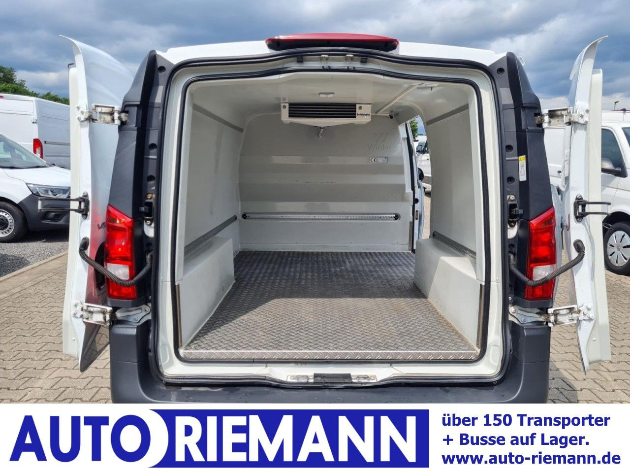 Mercedes-Benz Vito 116 Cdi Kühlkasten Stand + Fahrkühl. lang - Furgoneta frigorifica: foto 1 Mercedes-Benz Vito 116 Cdi Kühlkasten Stand + Fahrkühl. lang - Furgoneta frigorifica: foto 1