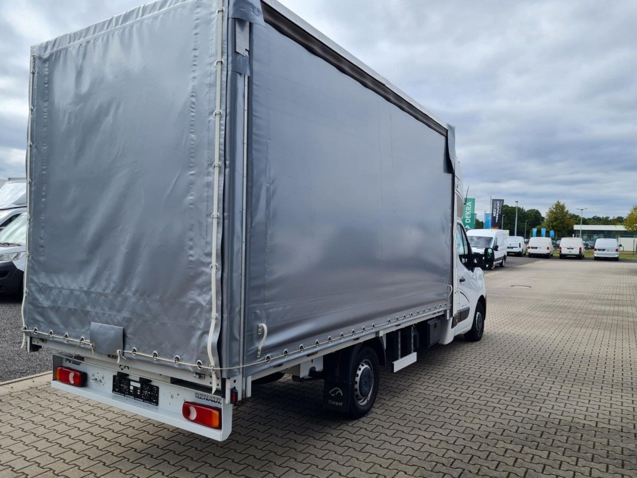Renault Master 3,5t Pritsche Plane Schlafkab. dCi 165 KL - Furgoneta con lona: foto 5 Renault Master 3,5t Pritsche Plane Schlafkab. dCi 165 KL - Furgoneta con lona: foto 5