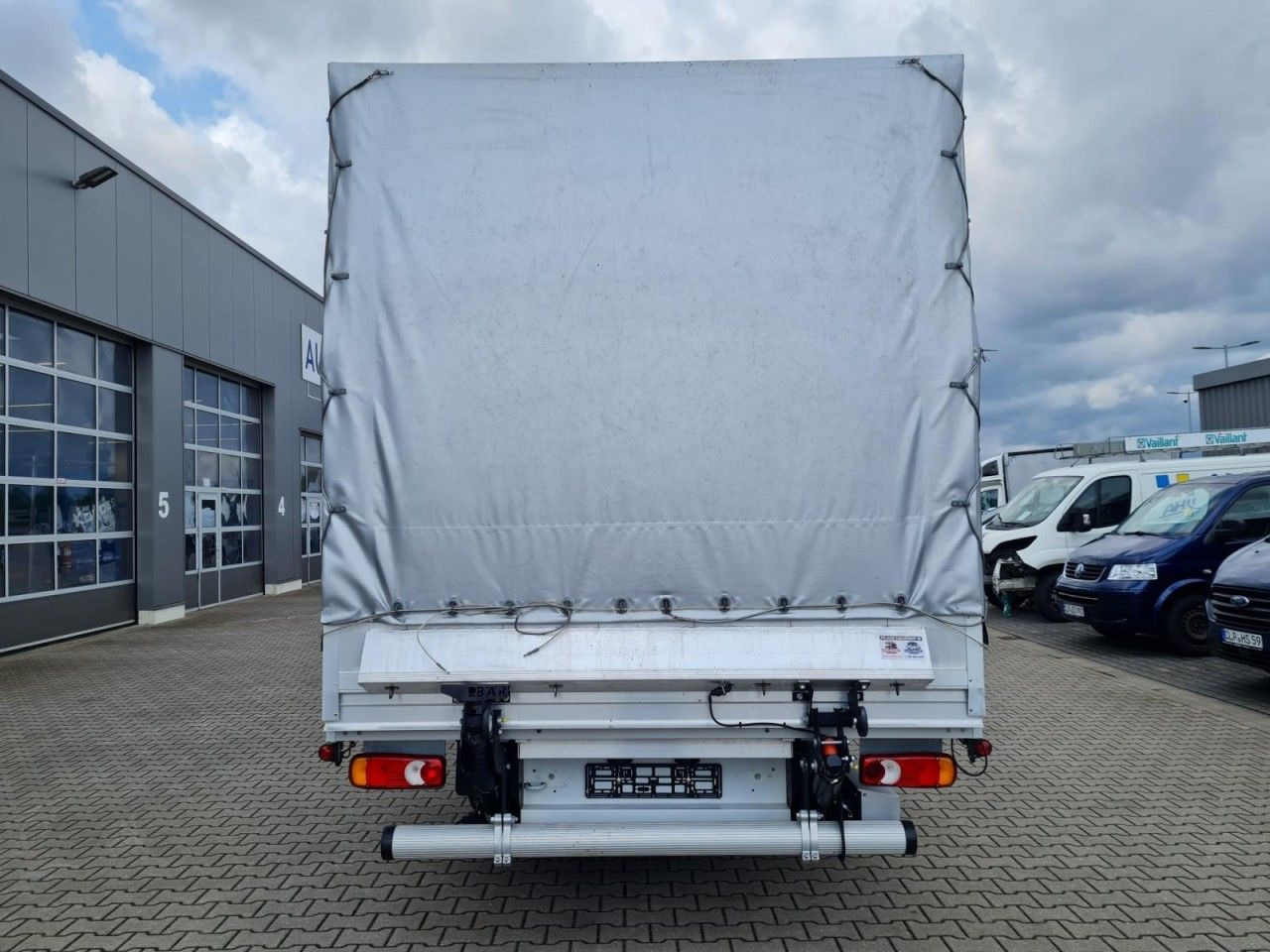 Renault Master 3,5t Pritsche dCi Plane Schlafkab. LBW - Furgoneta con lona: foto 5 Renault Master 3,5t Pritsche dCi Plane Schlafkab. LBW - Furgoneta con lona: foto 5