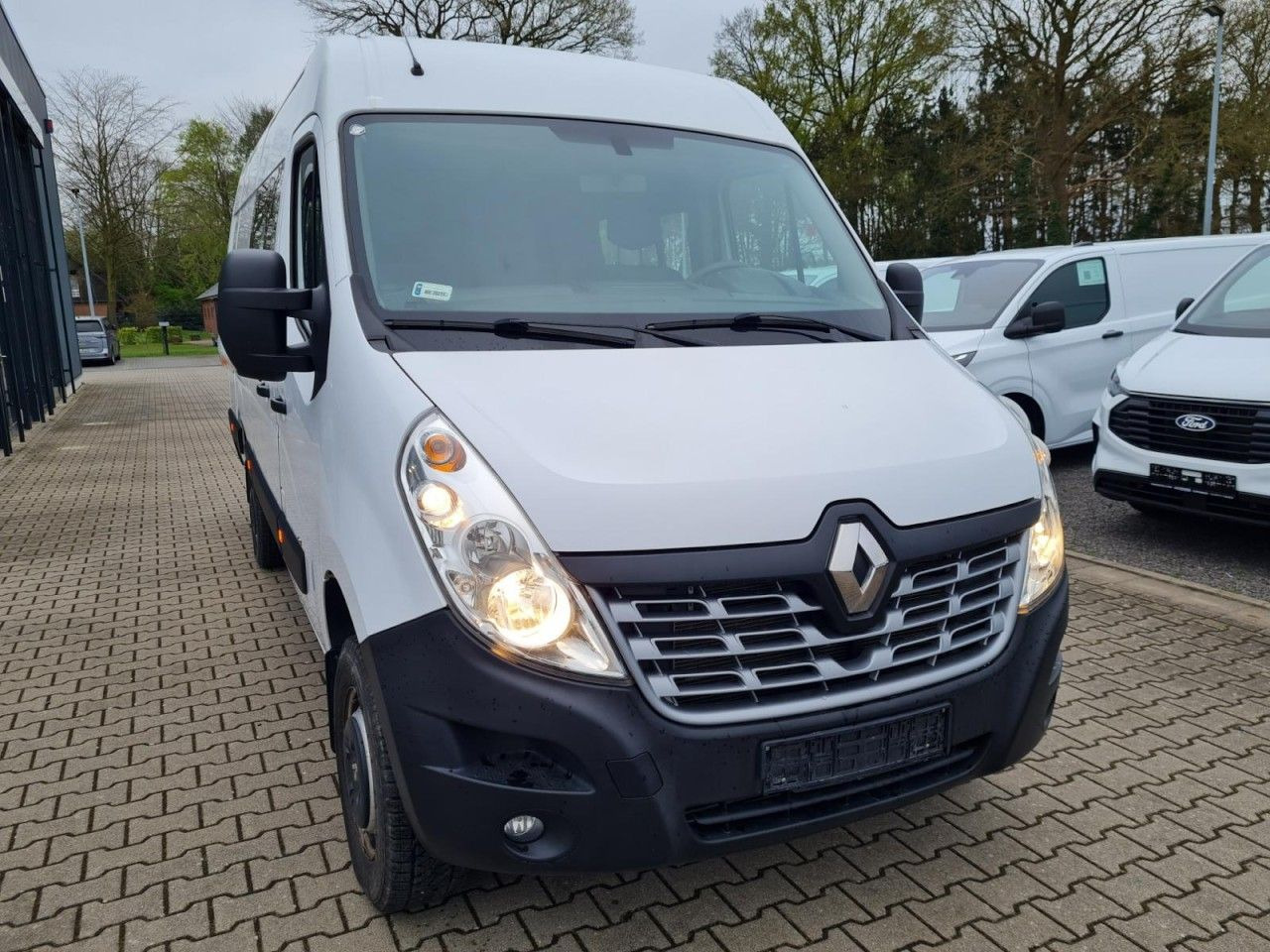 Renault Master 35 Kasten LR Doka 6-Sitze 4x4 Allrad AHK - Furgón, Furgoneta combi: foto 2 Renault Master 35 Kasten LR Doka 6-Sitze 4x4 Allrad AHK - Furgón, Furgoneta combi: foto 2