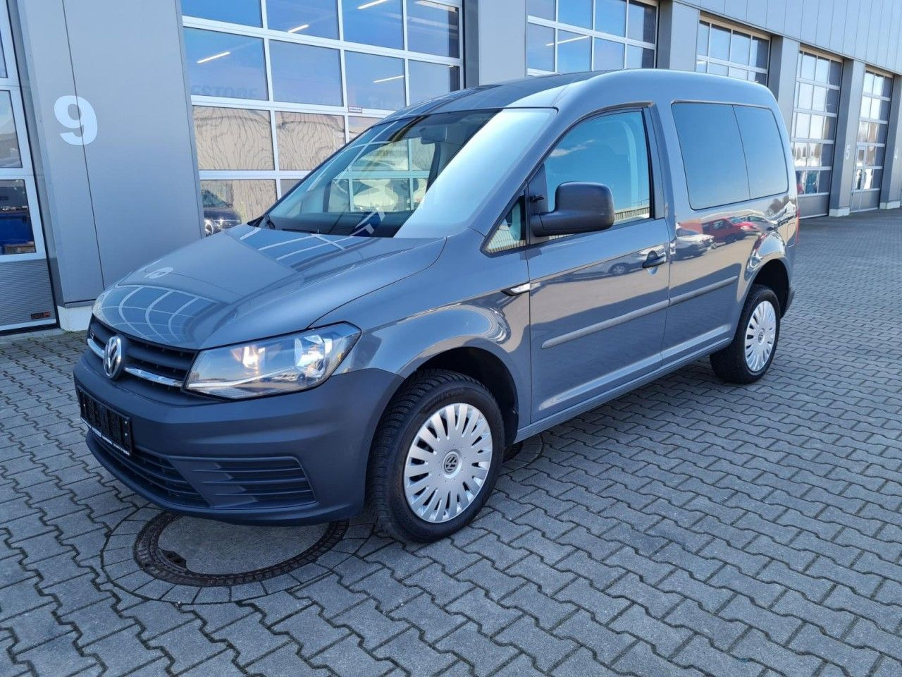 Volkswagen Caddy 4Motion TDi Kombi 5-Sitze TEMPO STHZ REGAL - Coche: foto 3 Volkswagen Caddy 4Motion TDi Kombi 5-Sitze TEMPO STHZ REGAL - Coche: foto 3