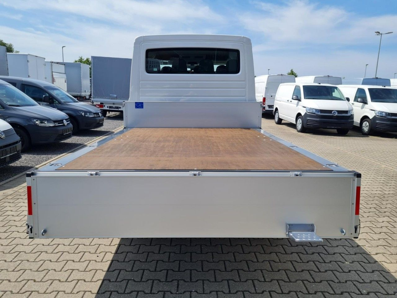 Volkswagen Crafter 35 Doka TDI MR LED KLIMA TEMPOMAT - Furgoneta caja abierta, Furgoneta combi: foto 5 Volkswagen Crafter 35 Doka TDI MR LED KLIMA TEMPOMAT - Furgoneta caja abierta, Furgoneta combi: foto 5